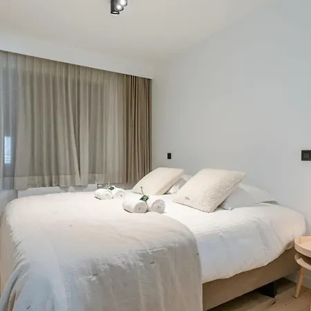 Huswell - High End Nearby The In With Parking Appartement Knokke-Heist